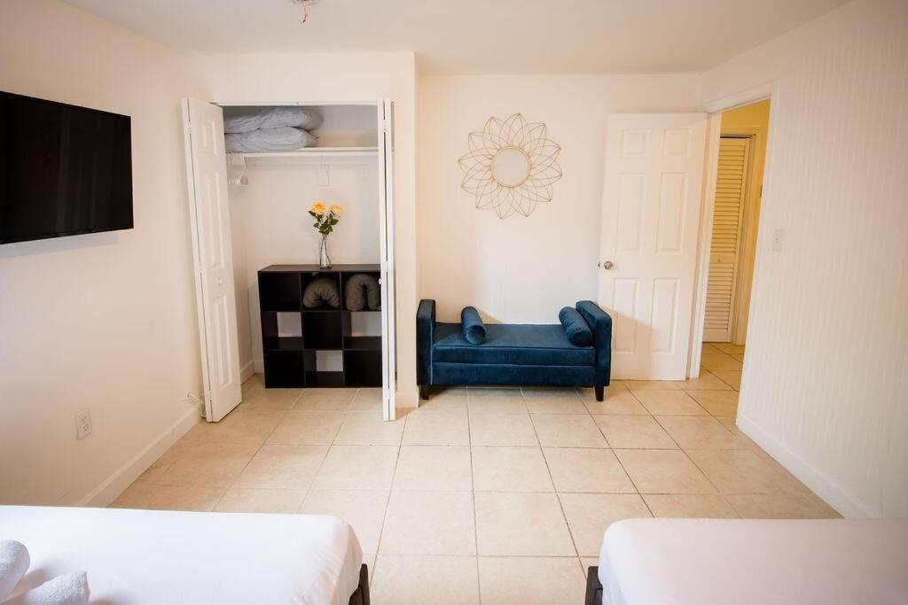 3 Bedroom Miami Home 15 Minutes To The Beach Εξωτερικό φωτογραφία