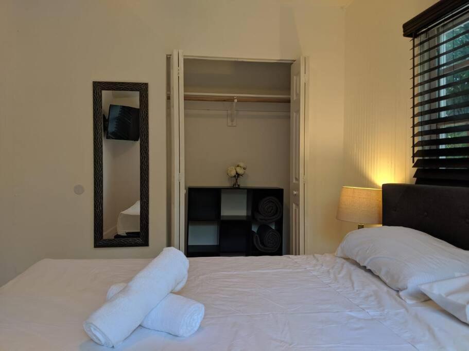 3 Bedroom Miami Home 15 Minutes To The Beach Εξωτερικό φωτογραφία